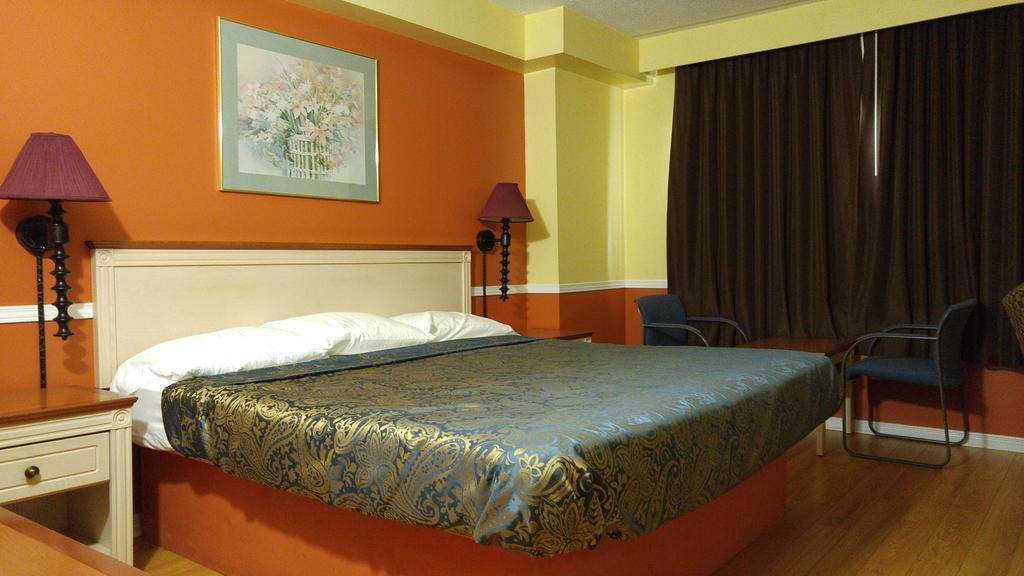 Budget Inn 2000 Hamilton Bagian luar foto